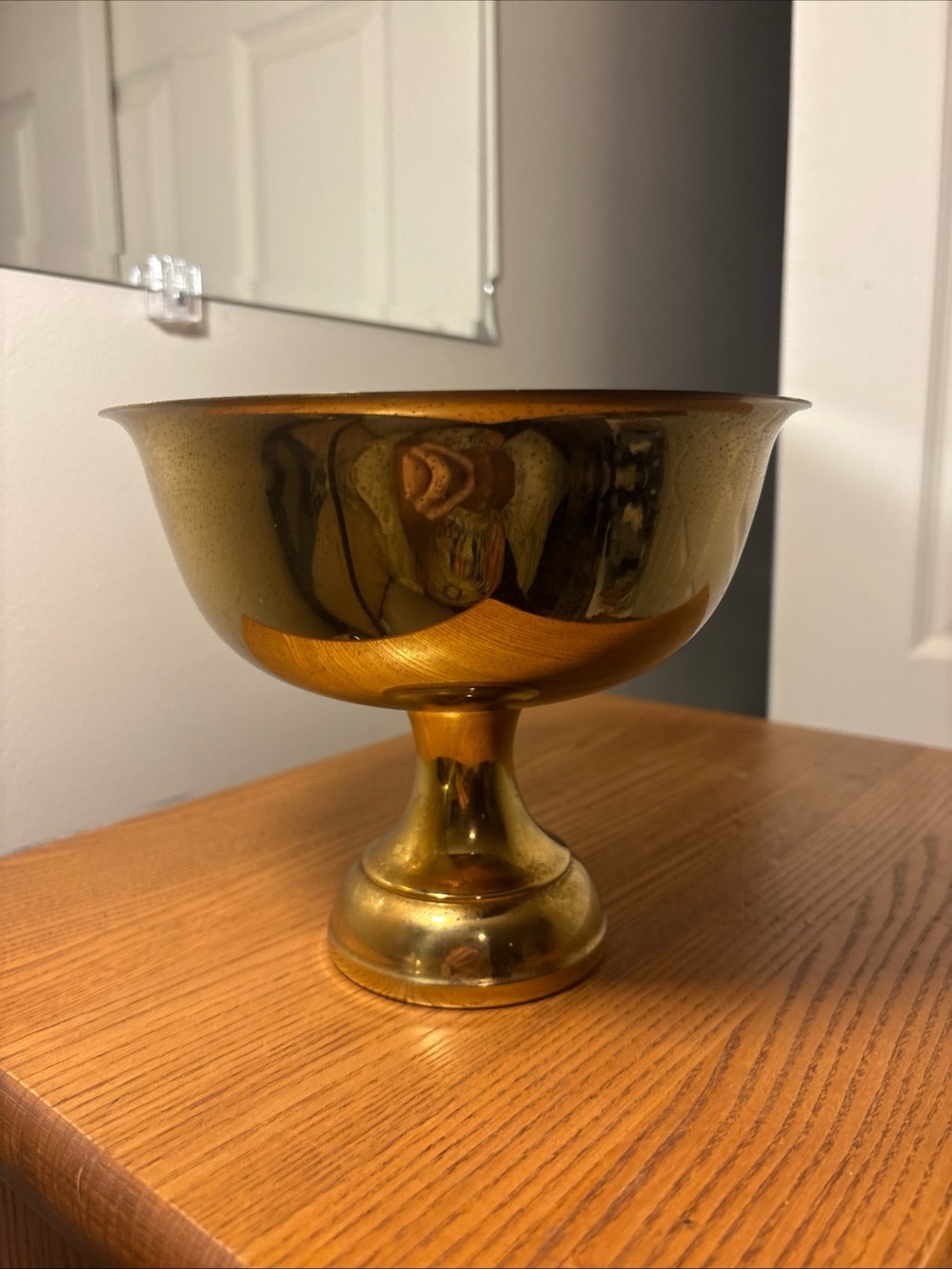 Gold Pedestal Fruit Bowl - Elegant Home Dining Centerpiece
